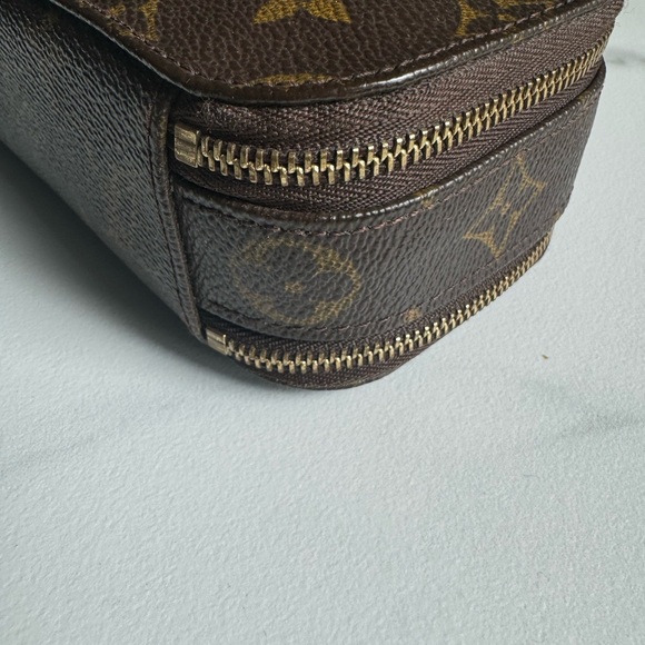 Louis Vuitton Monogram Trousse Blush MG Cosmetic Pouch bag-AUTHENTIC - Picture 4 of 16